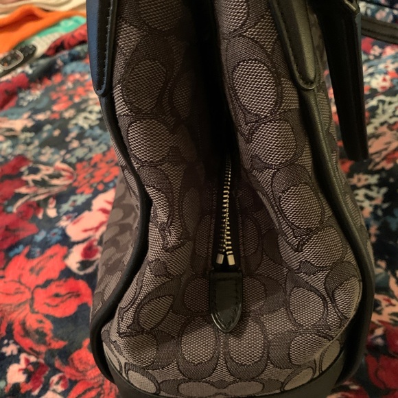 Coach F36424 Phoebe Smoke/Black Outline Signature Shoulder Bag - Picture 7 of 10